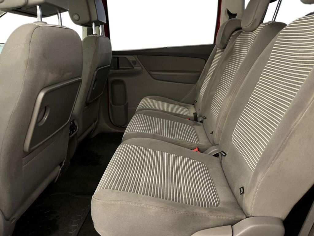 Seat Alhambra 2014 Punainen