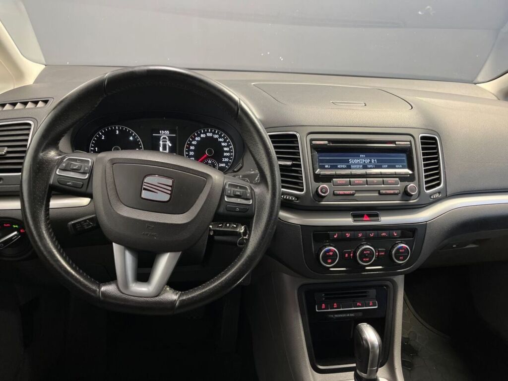 Seat Alhambra 2014 Punainen