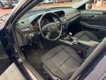 Mercedes-Benz E 2010 Sininen