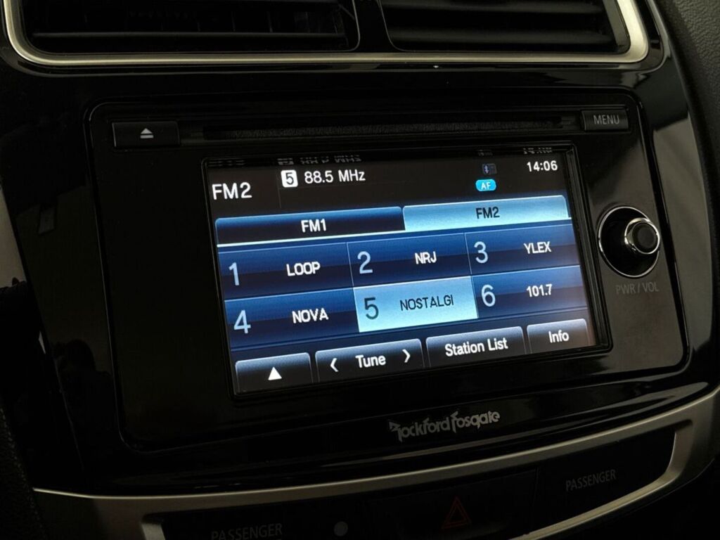Mitsubishi ASX 2014 Punainen