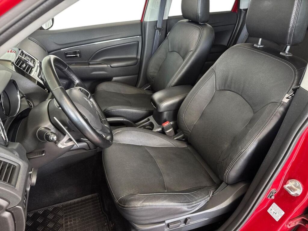 Mitsubishi ASX 2014 Punainen