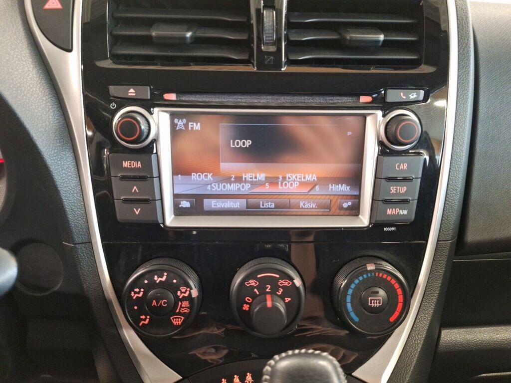 Toyota Verso-S 2014 Harmaa