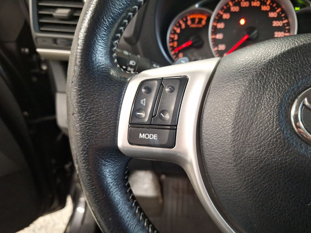 Toyota Verso-S 2014 Harmaa