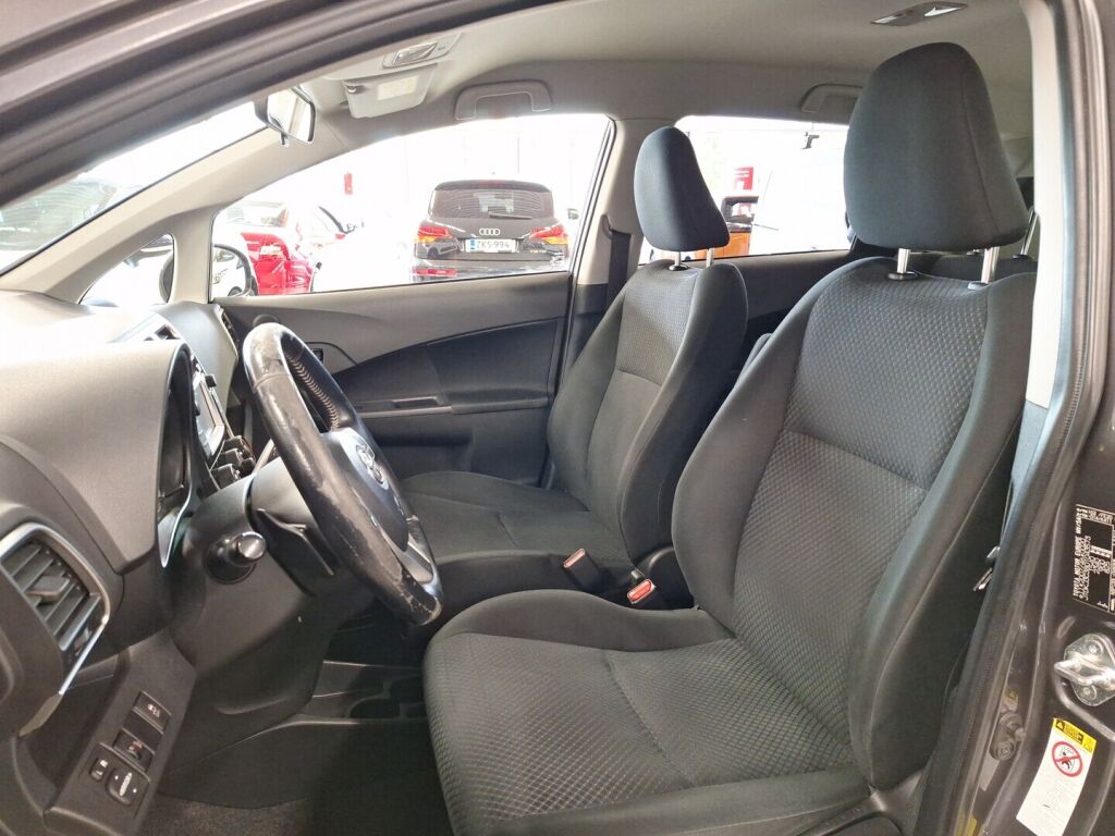 Toyota Verso-S 2014 Harmaa