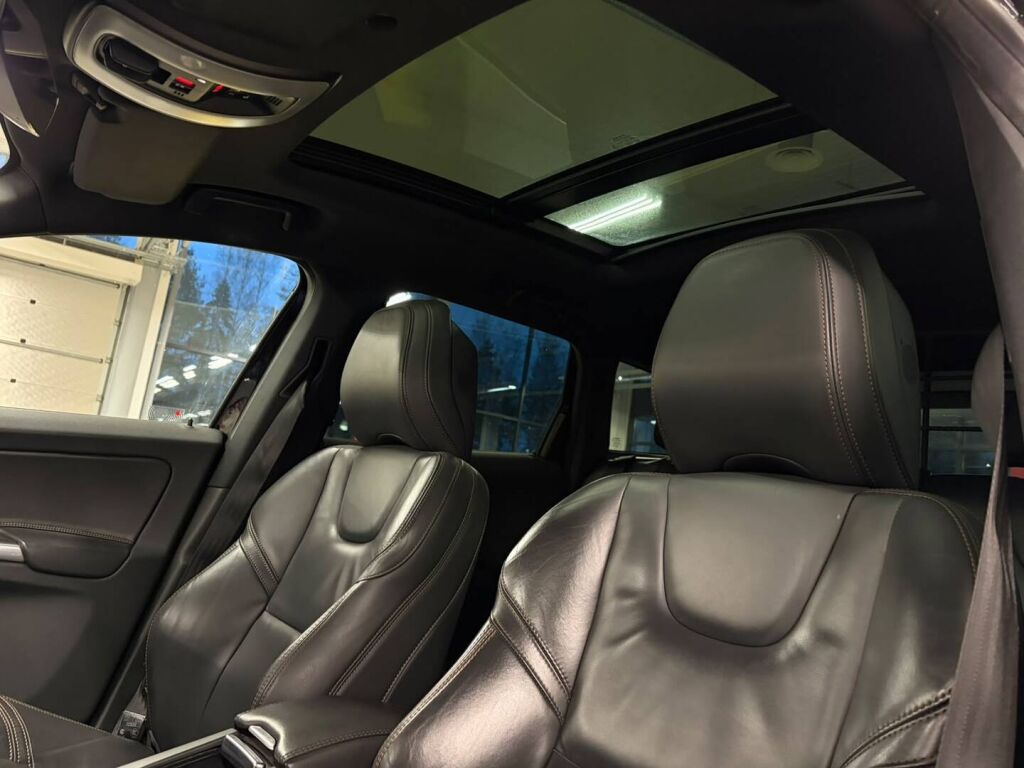 Volvo XC60 2015 Musta