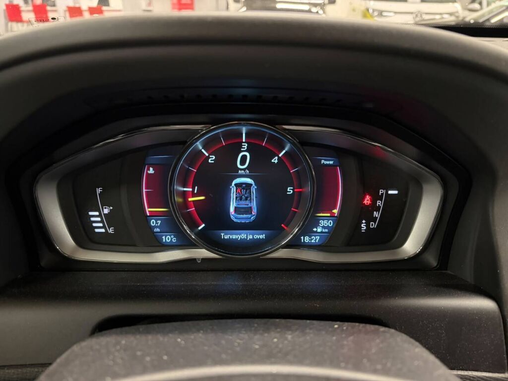 Volvo XC60 2015 Musta