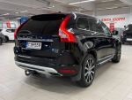 Volvo XC60 2015 Musta