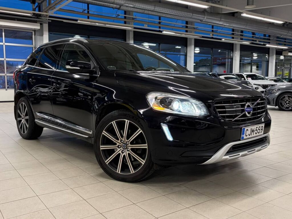 Volvo XC60 2015 Musta