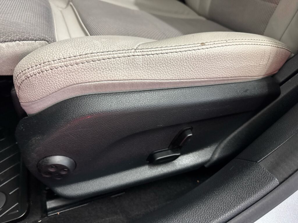 Mercedes-Benz C 2014 Harmaa