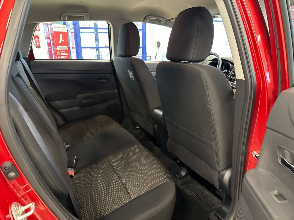 Mitsubishi ASX 2015 Punainen