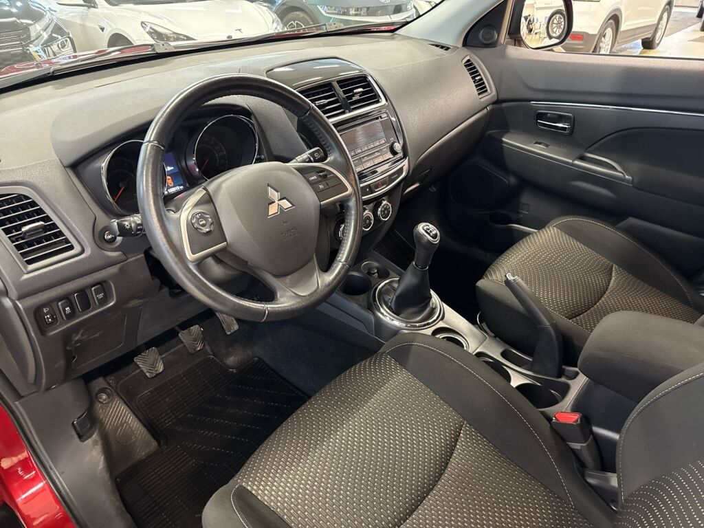 Mitsubishi ASX 2015 Punainen