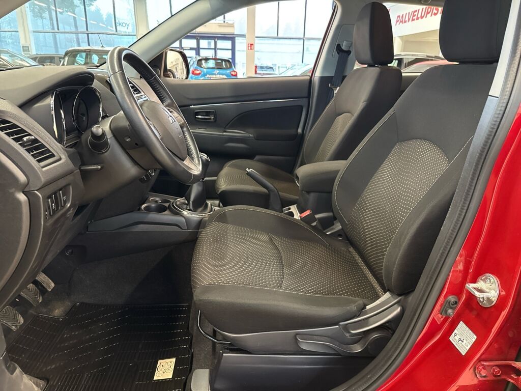 Mitsubishi ASX 2015 Punainen