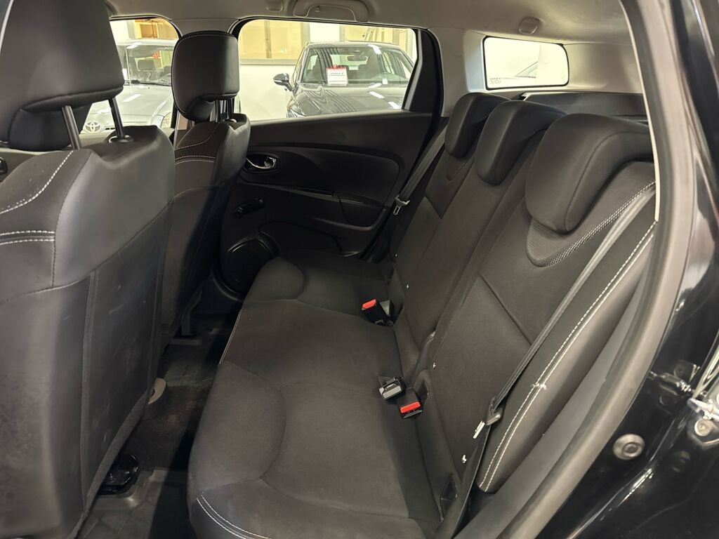 Renault Clio 2015 Musta