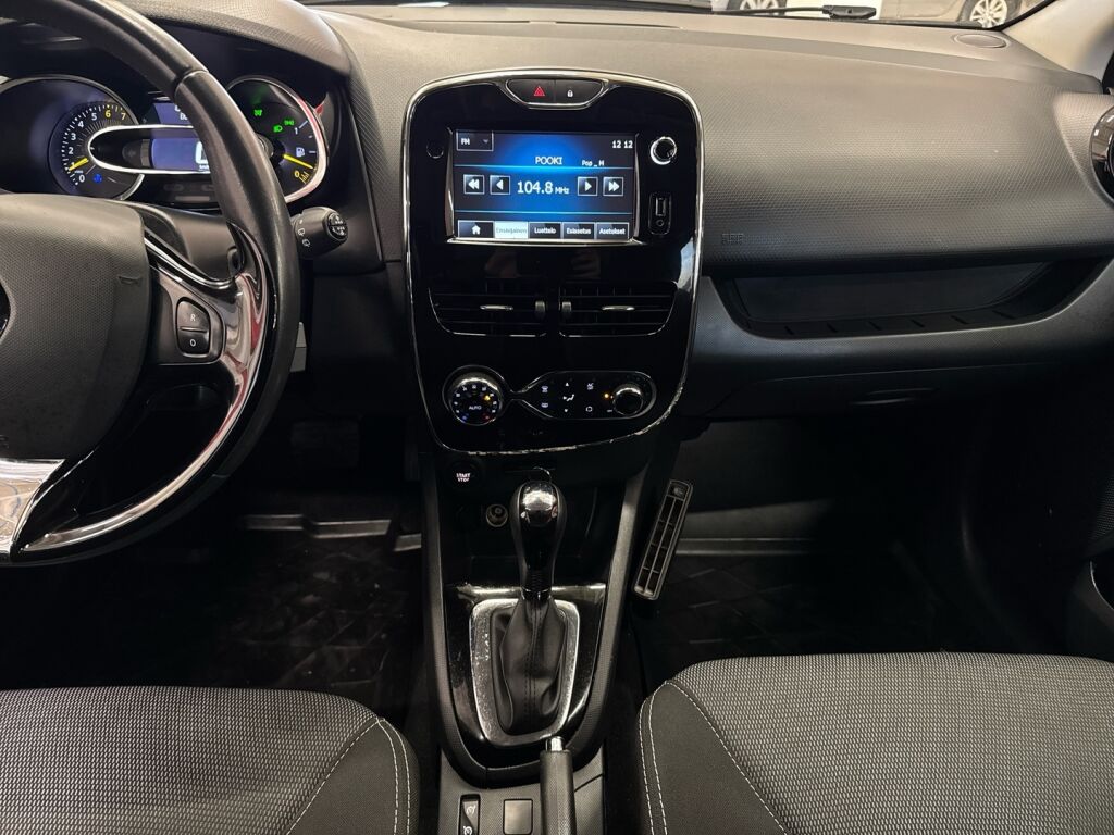 Renault Clio 2015 Musta