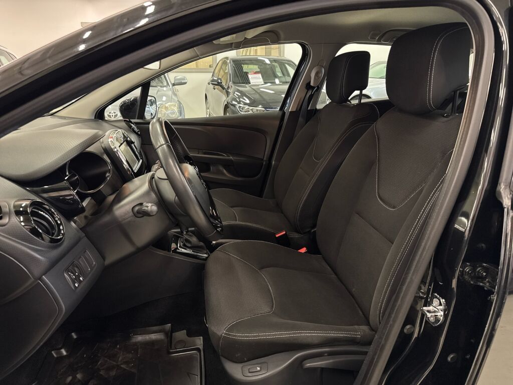 Renault Clio 2015 Musta