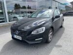 Volvo V60 2015 Musta