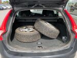 Volvo V60 2015 Musta
