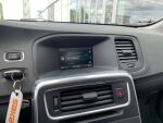 Volvo V60 2015 Musta