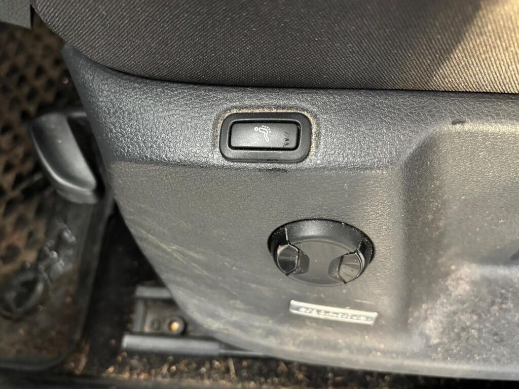 Volkswagen Golf Sportsvan 2015 Ruskea (beige)