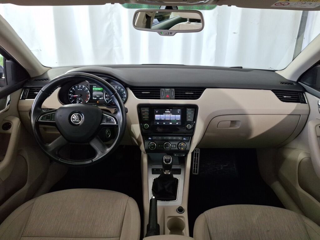Skoda Octavia 2015 Harmaa