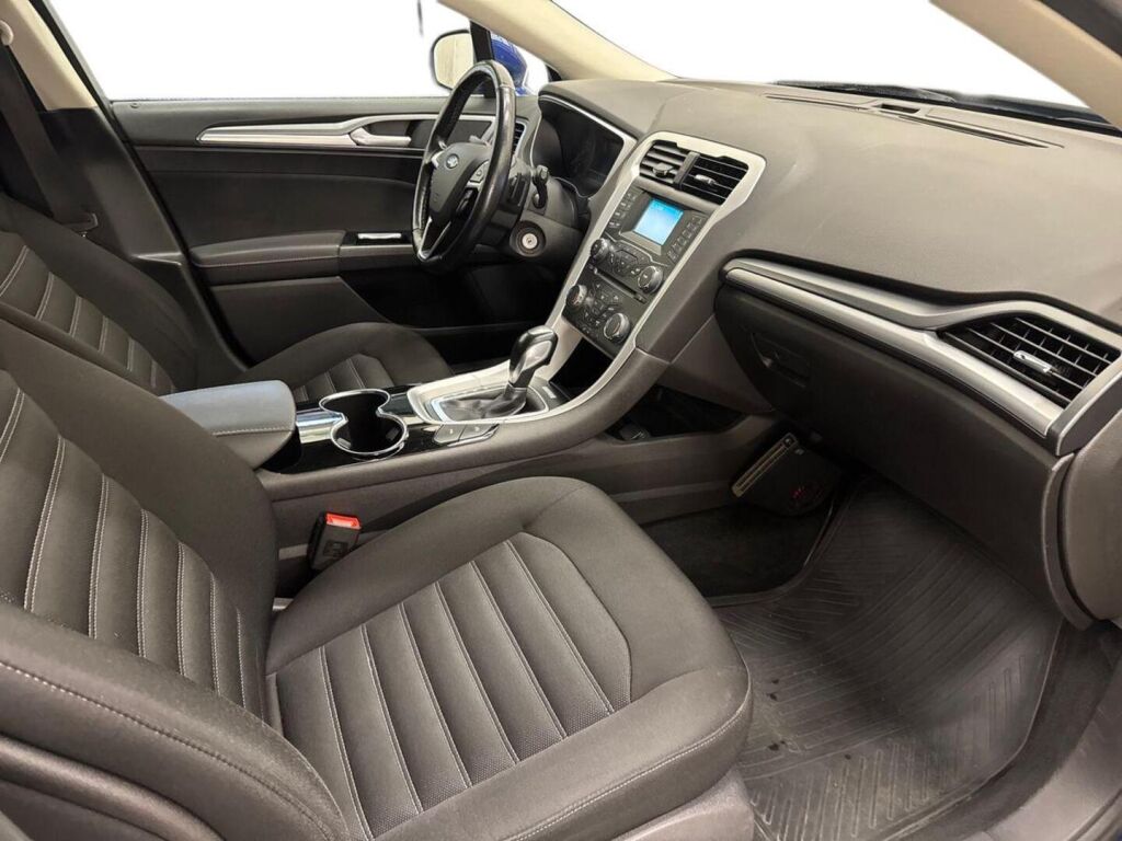 Ford Mondeo 2015 Sininen