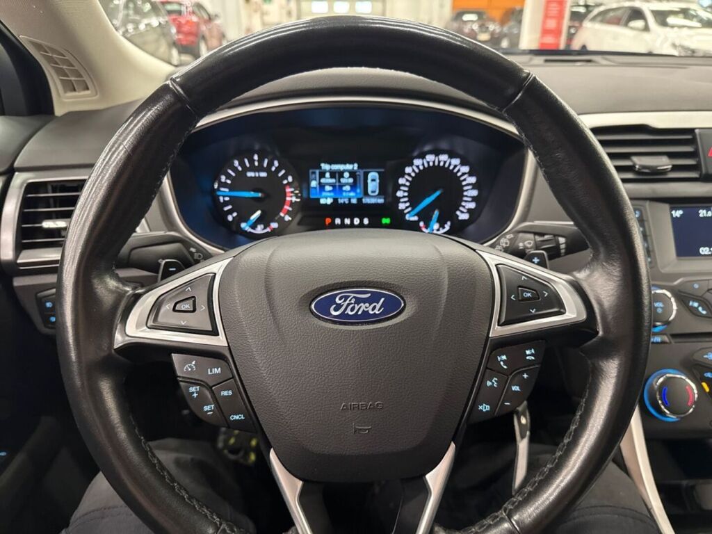 Ford Mondeo 2015 Sininen