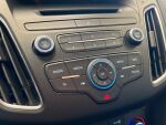 Ford Focus 2015 Punainen