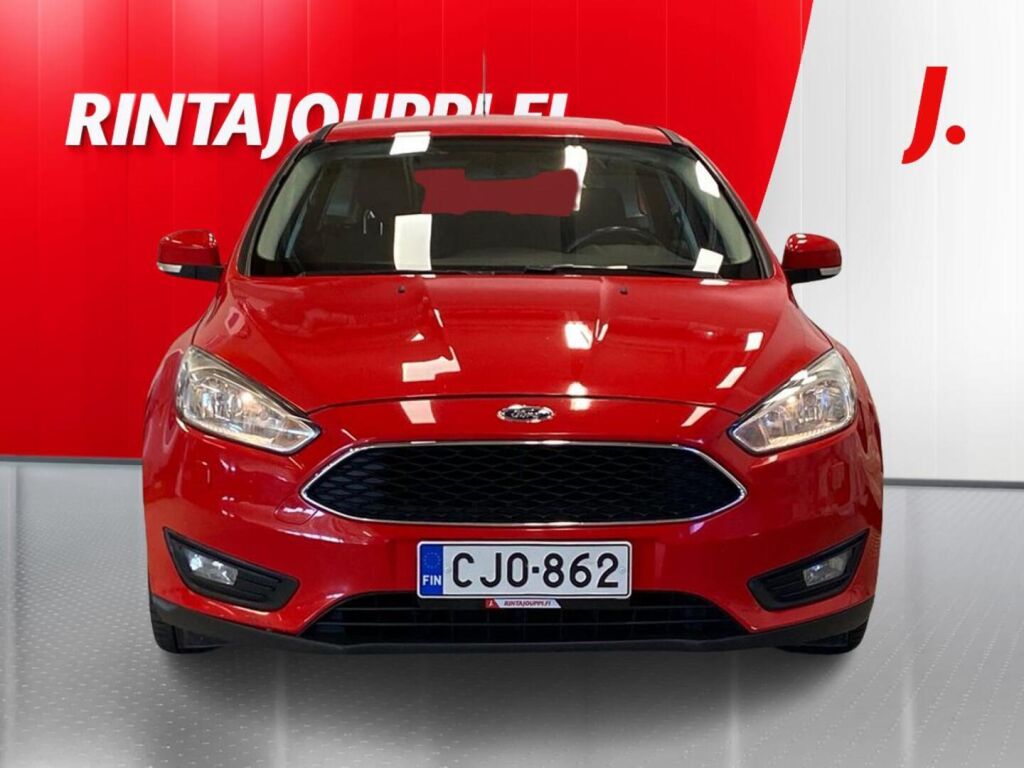 Ford Focus 2015 Punainen