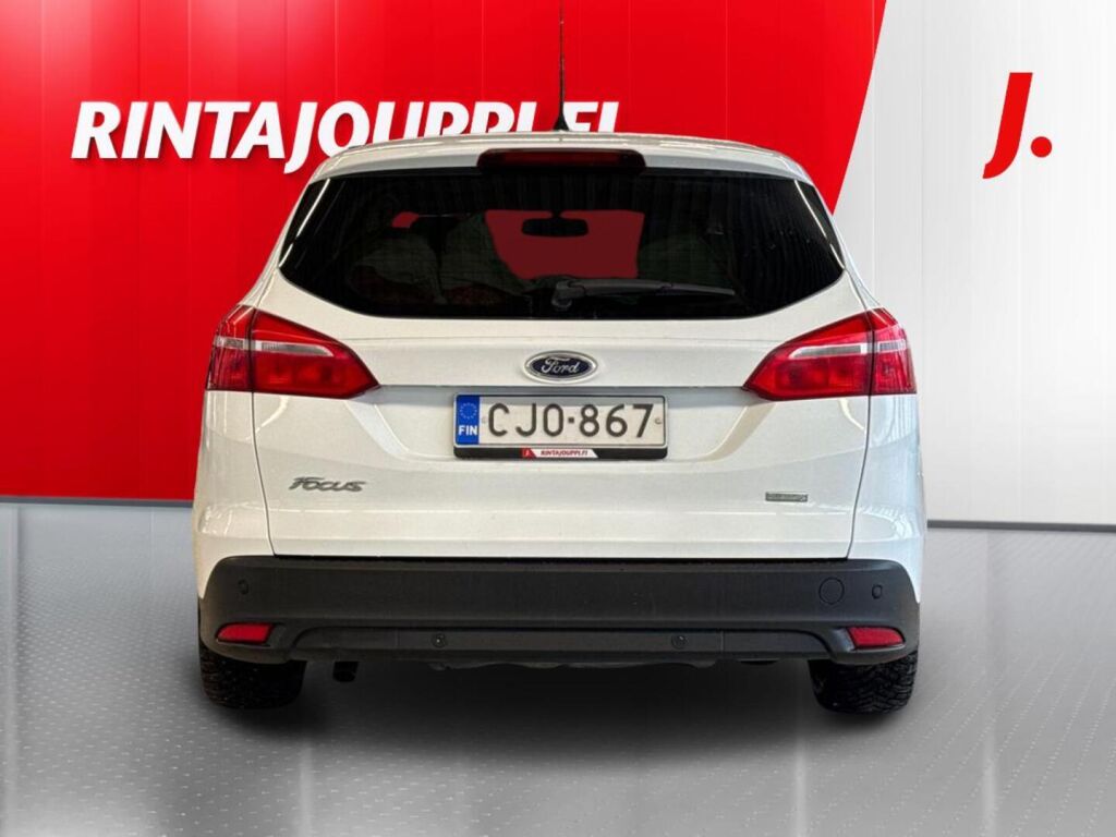 Ford Focus 2015 Valkoinen