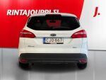 Ford Focus 2015 Valkoinen