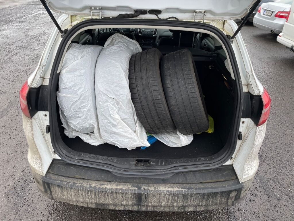 Ford Focus 2015 Valkoinen