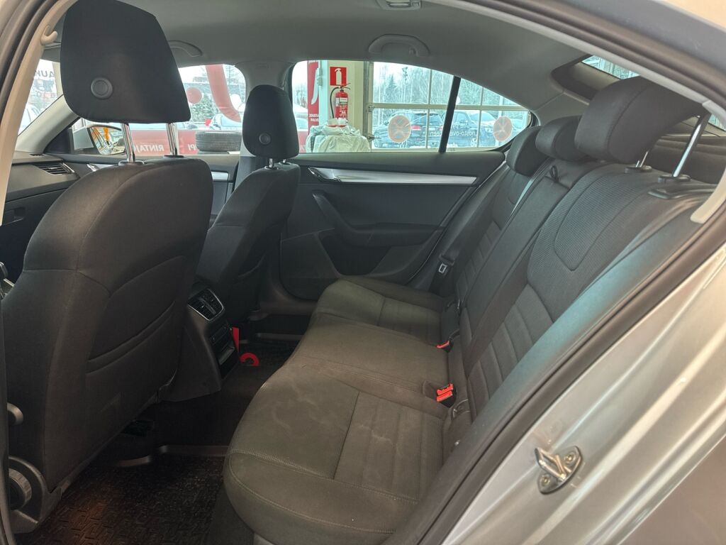 Skoda Octavia 2015 Hopea