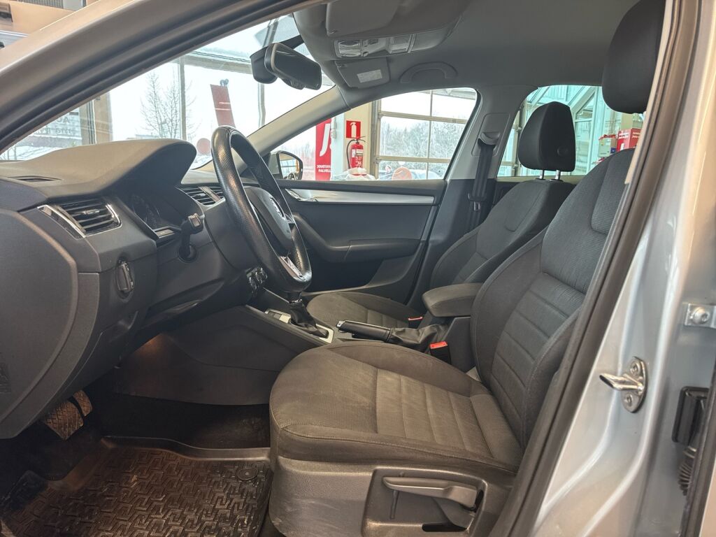 Skoda Octavia 2015 Hopea