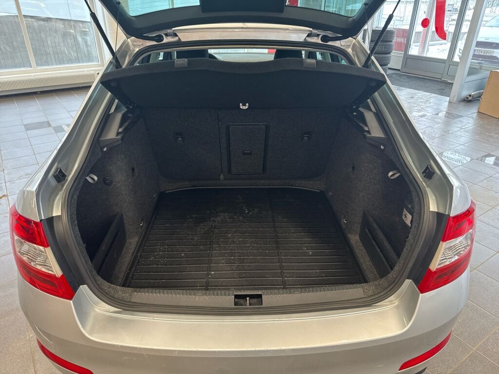 Skoda Octavia 2015 Hopea