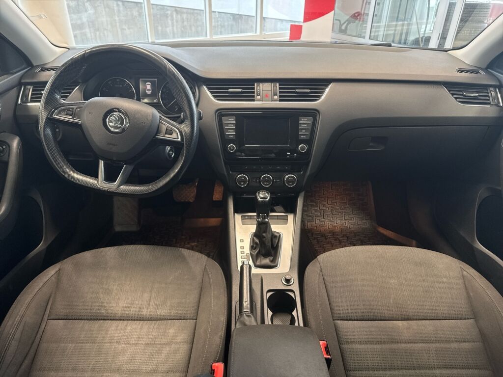 Skoda Octavia 2015 Hopea