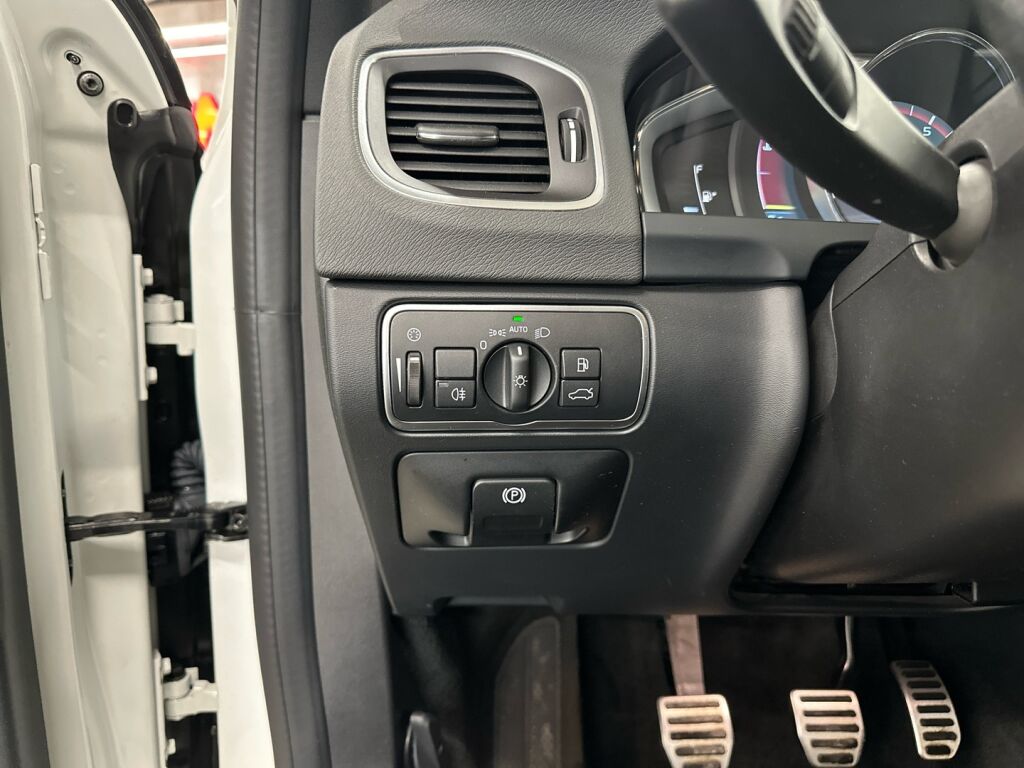 Volvo S60 2015 Valkoinen