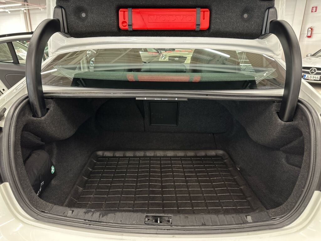 Volvo S60 2015 Valkoinen