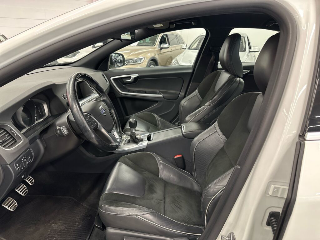 Volvo S60 2015 Valkoinen