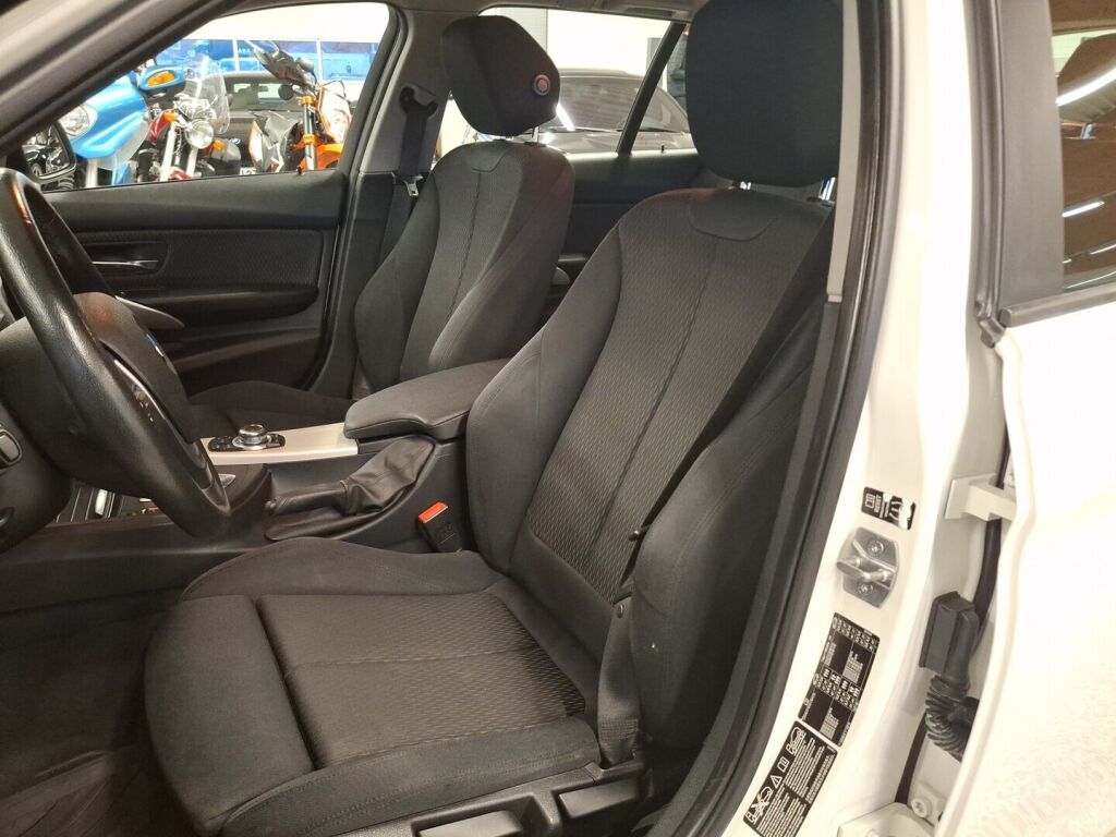 BMW 320 2015 Valkoinen