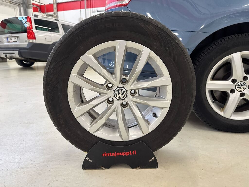 Volkswagen Passat 2015 Sininen