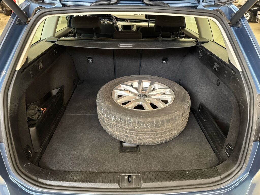 Volkswagen Passat 2015 Sininen