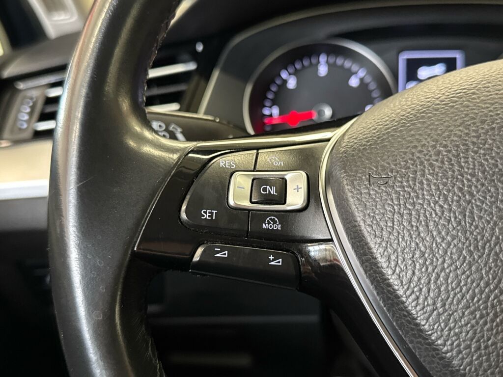 Volkswagen Passat 2015 Sininen
