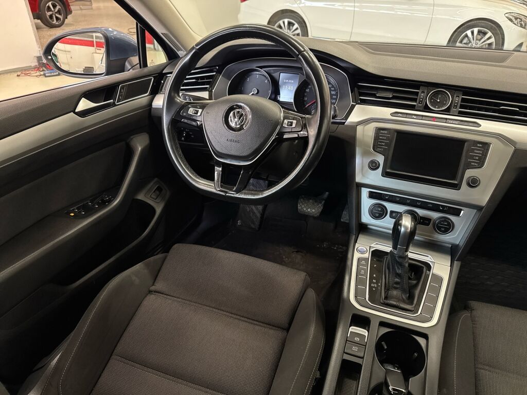 Volkswagen Passat 2015 Sininen