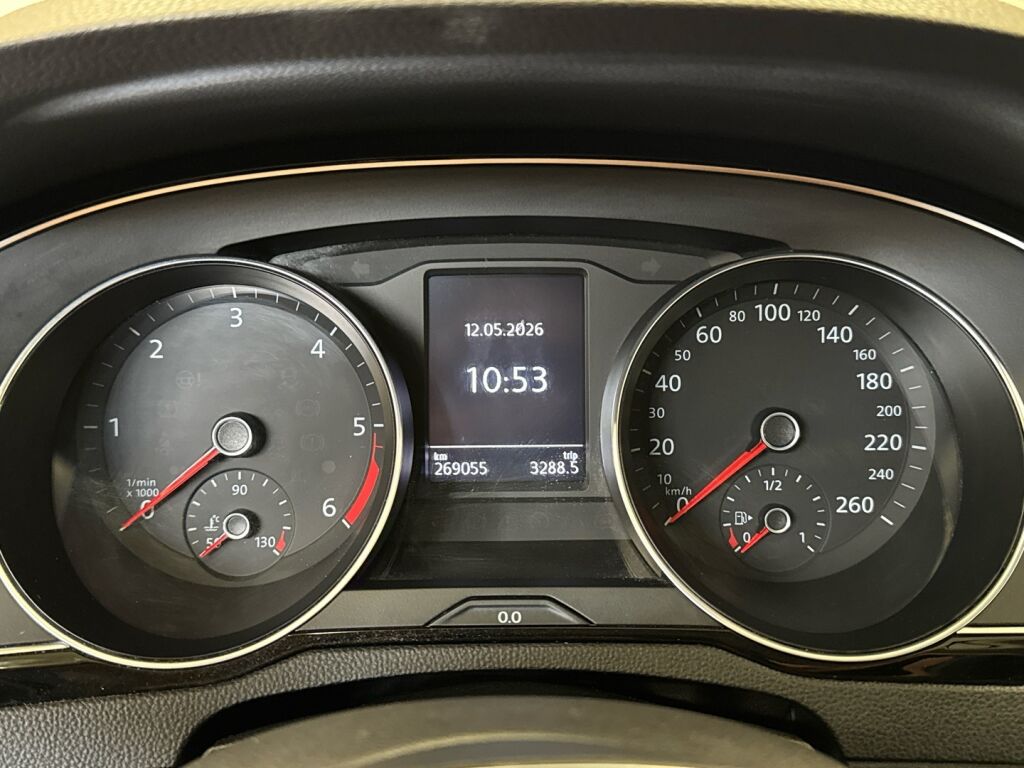 Volkswagen Passat 2015 Sininen