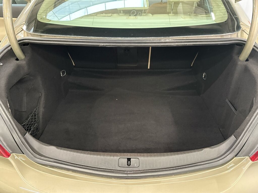 Opel Insignia 2015 Ruskea (beige)