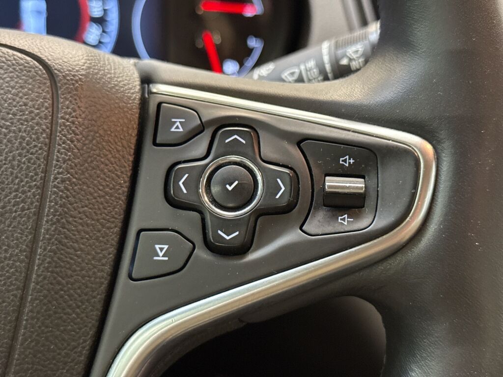 Opel Insignia 2015 Ruskea (beige)