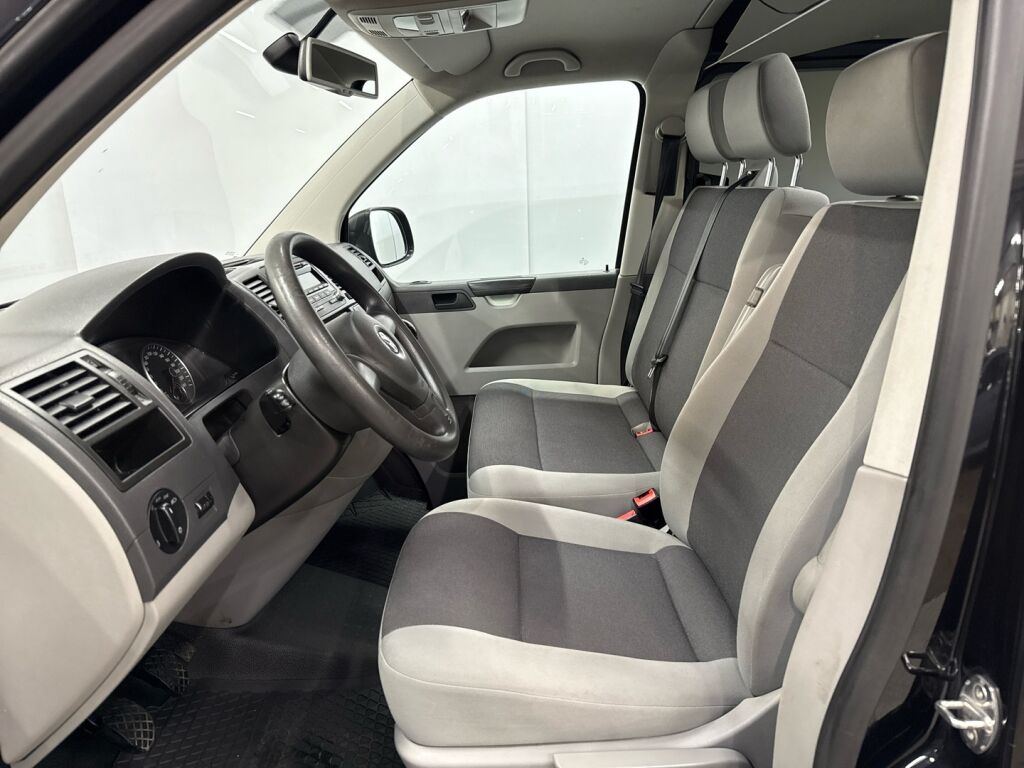 Volkswagen Transporter 2015 Musta