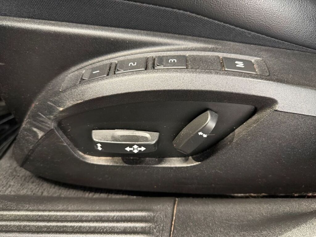 Volvo V40 2015 Sininen