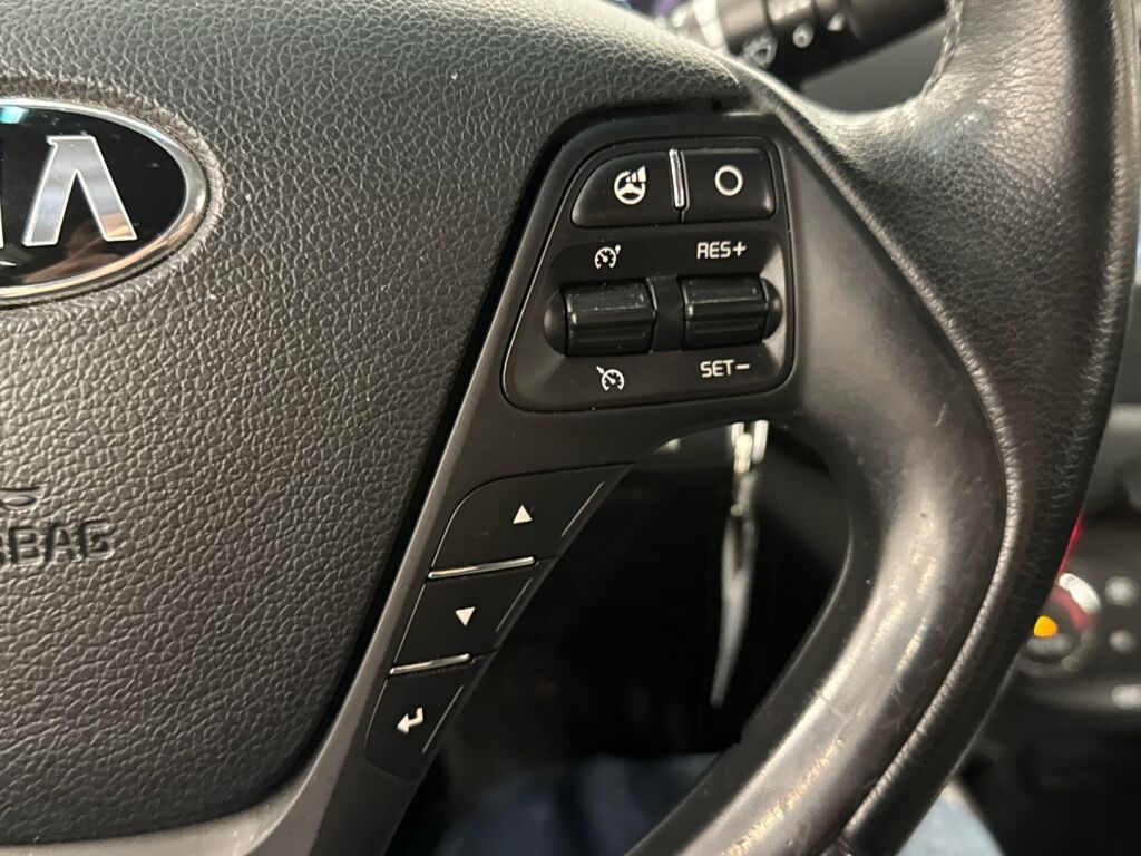 Kia Ceed 2014 Ruskea (beige)