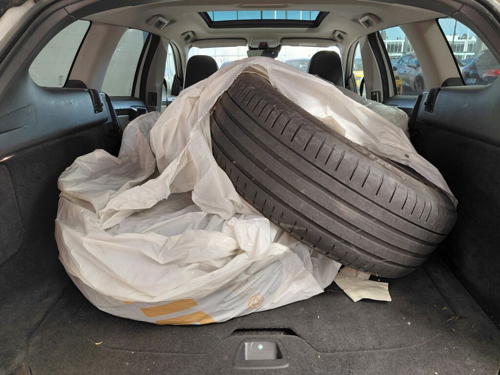 Volvo XC60 2015 Valkoinen